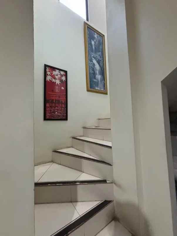 dijual rumah graha raya bintaro