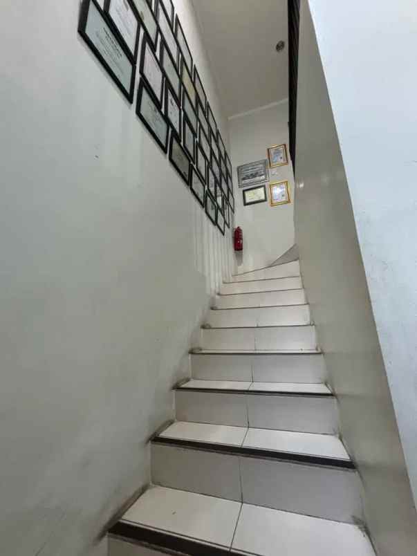 dijual rumah graha raya bintaro