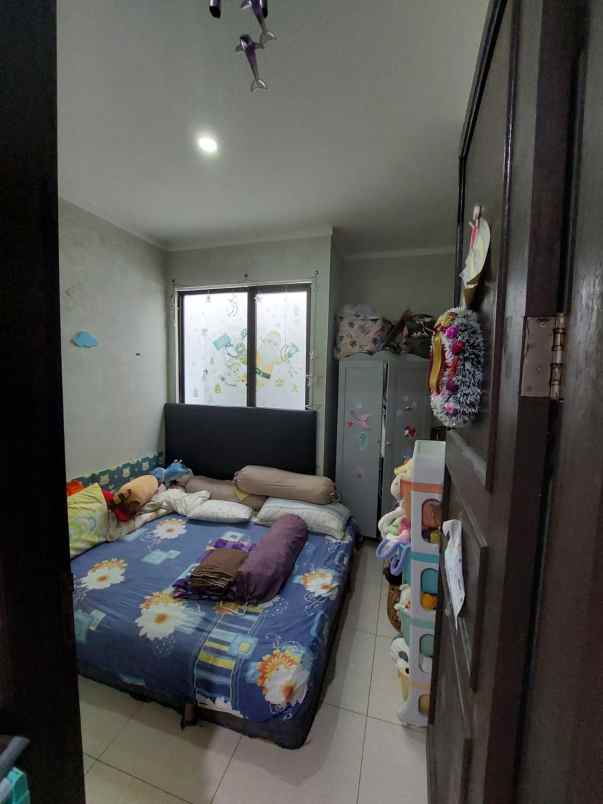 dijual rumah graha raya bintaro