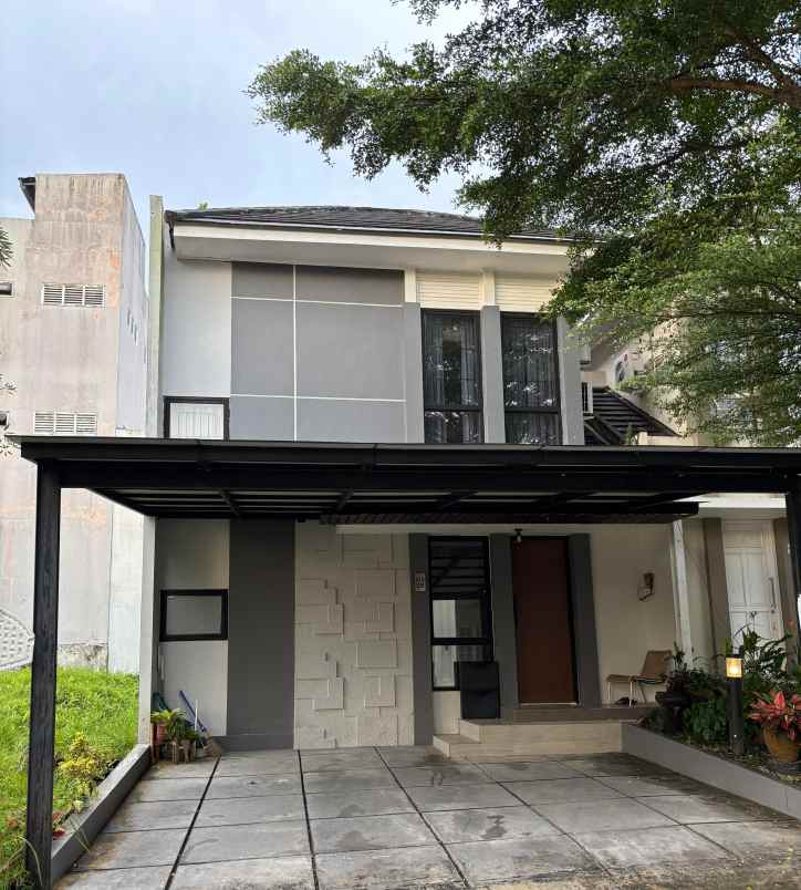 dijual rumah grand city