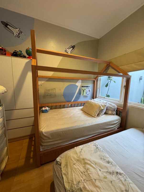 dijual rumah grand city