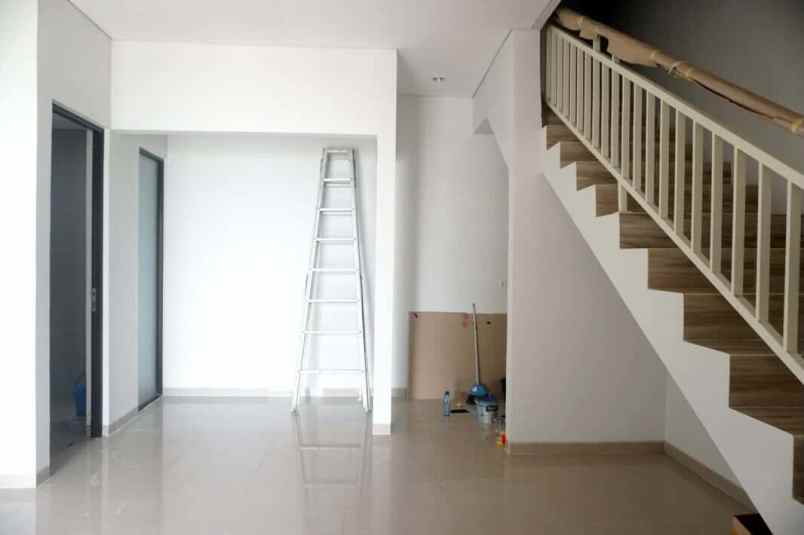 dijual rumah grand island laguna