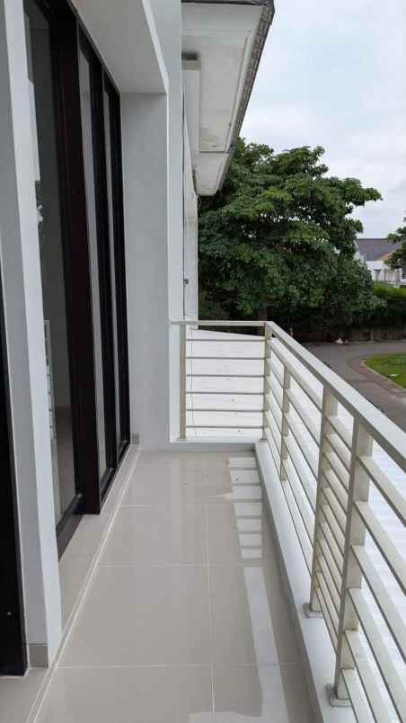 dijual rumah grand island laguna