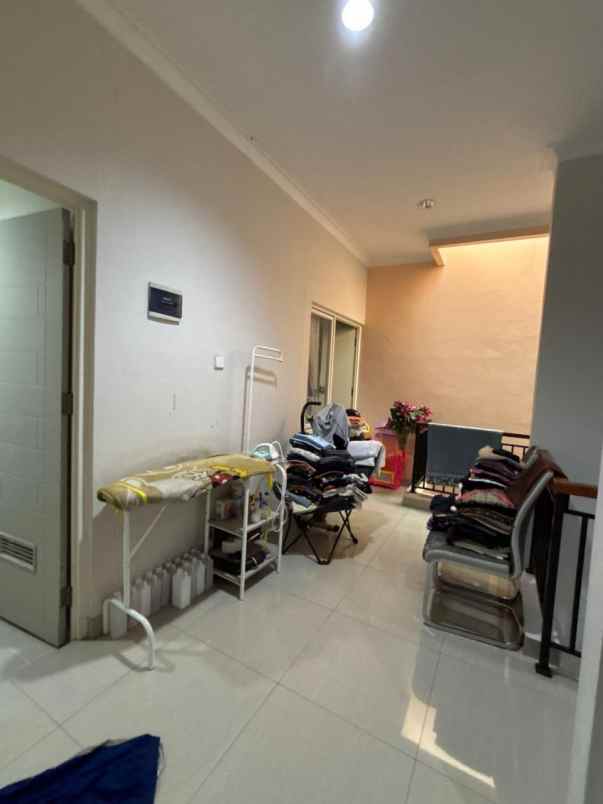 dijual rumah grand wisata bekasi