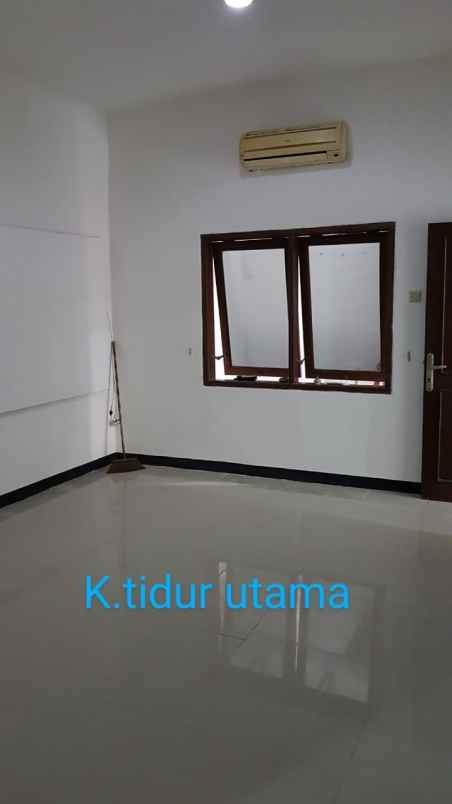dijual rumah griya babatan mukti wiyung