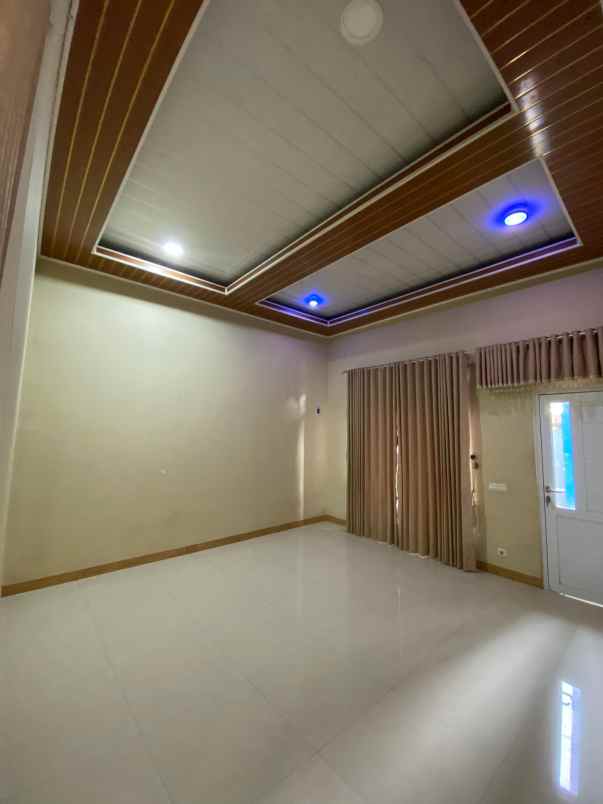 dijual rumah hambalang