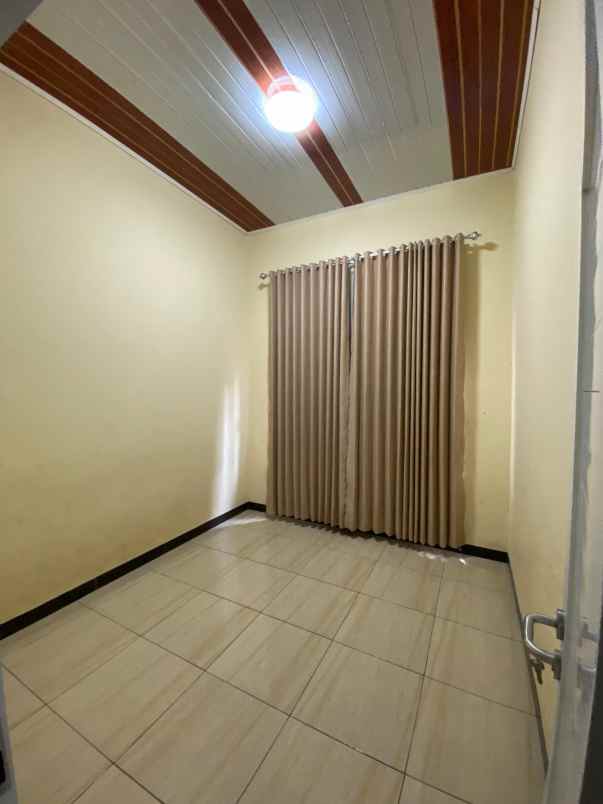 dijual rumah hambalang