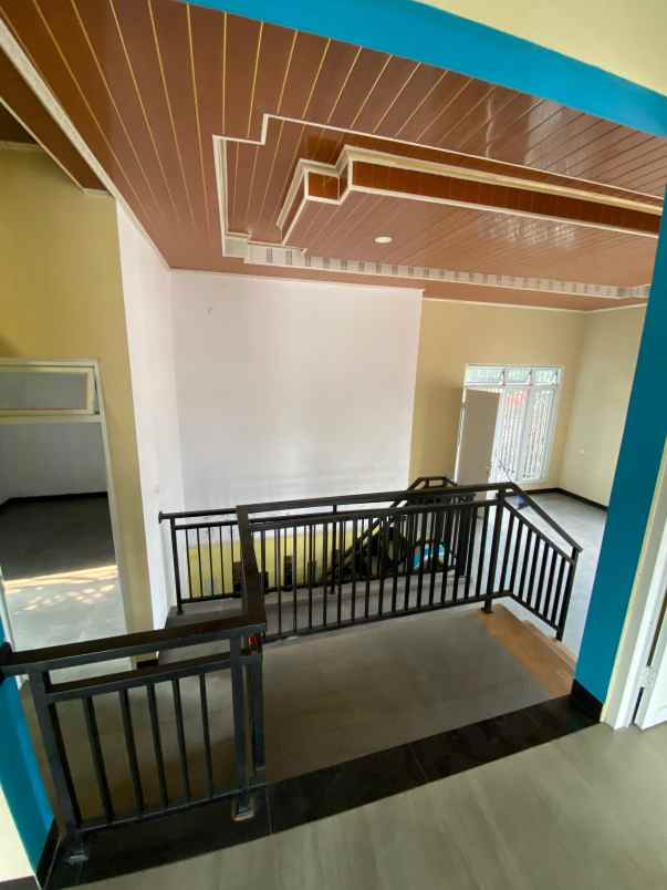 dijual rumah hambalang