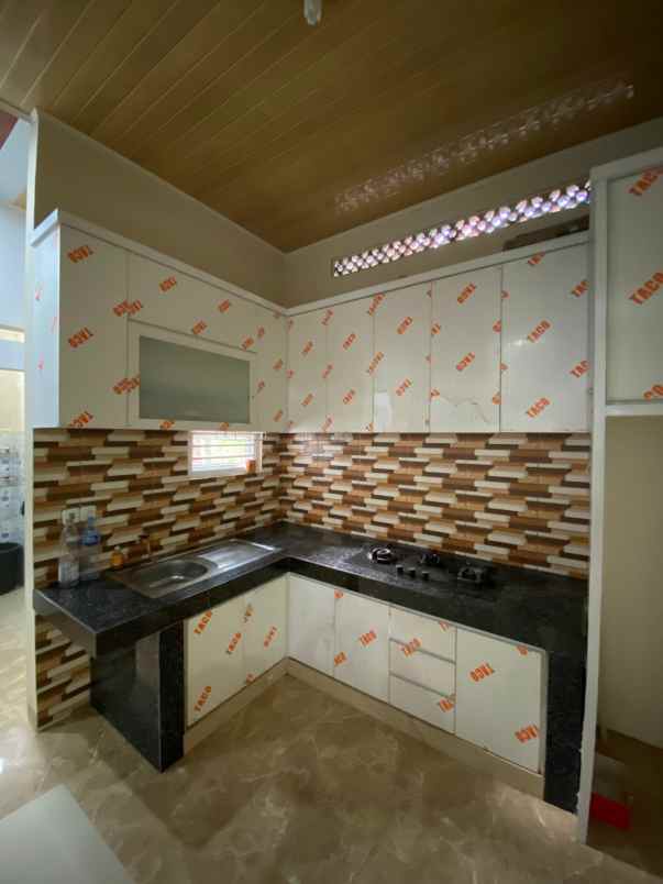 dijual rumah hambalang