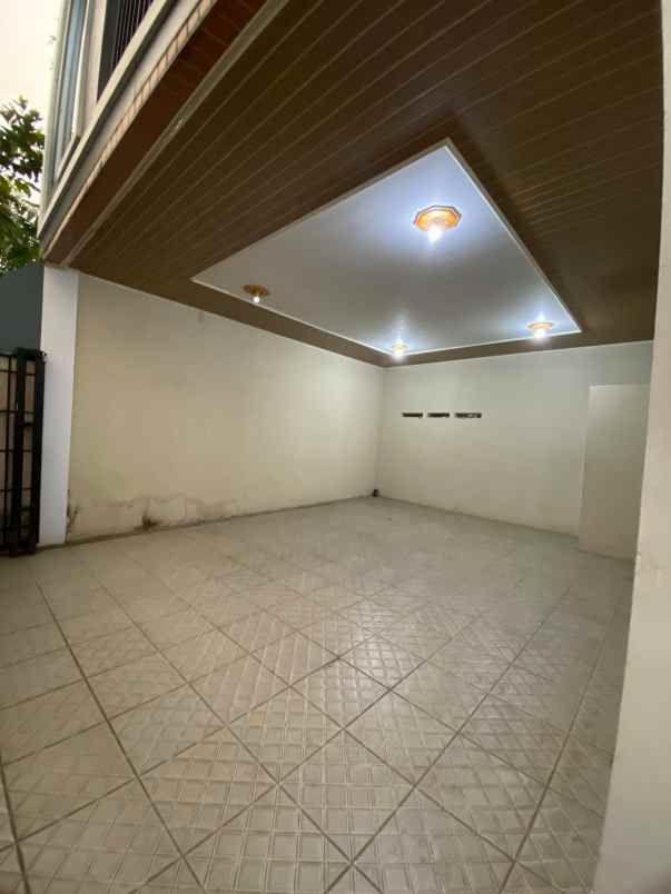dijual rumah hambalang