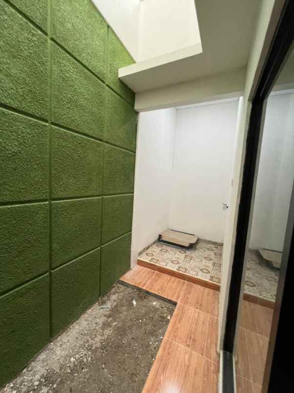 dijual rumah harapan indah 1 perumahan