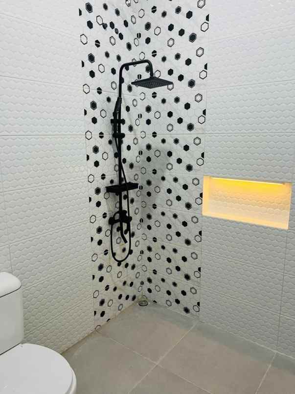 dijual rumah harapan indah 1 perumahan