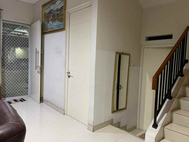 dijual rumah harapan indah cluster adara