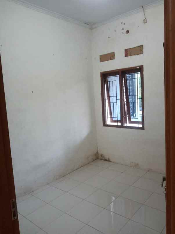 dijual rumah hasanah village pancoran