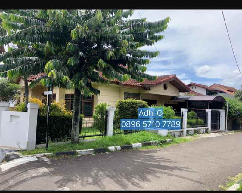 dijual rumah hook dan nyaman di gegerkalong