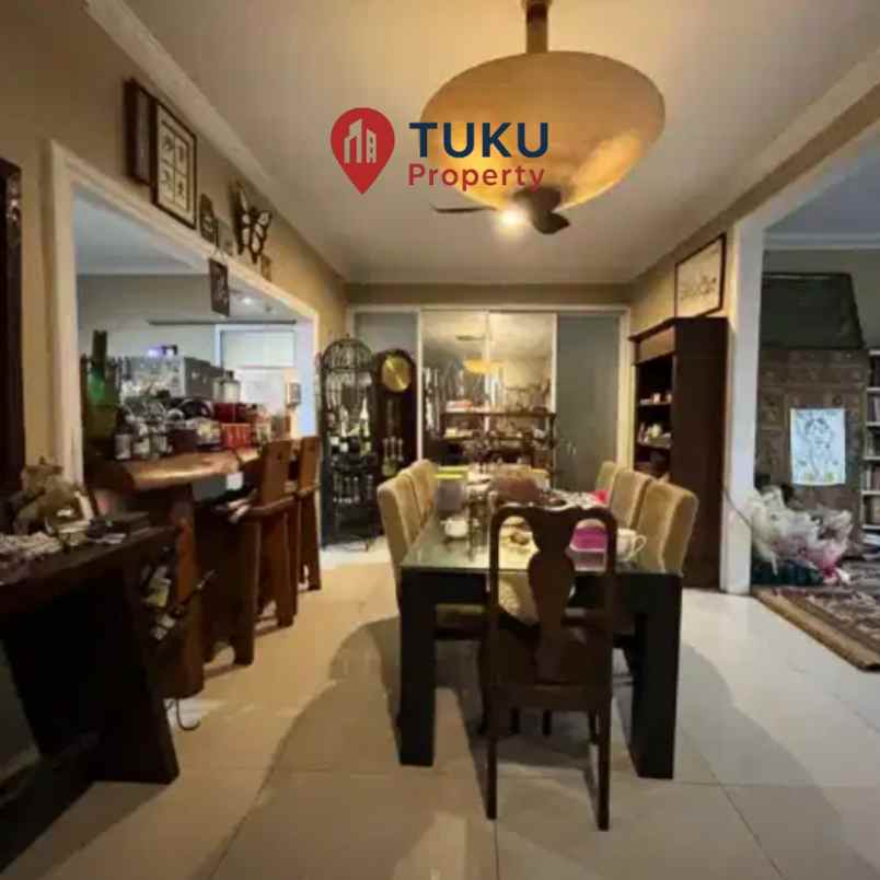 dijual rumah hook luas nyaman di griya loka bsd