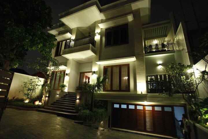 dijual rumah istimewa di menteng jakarta selatan