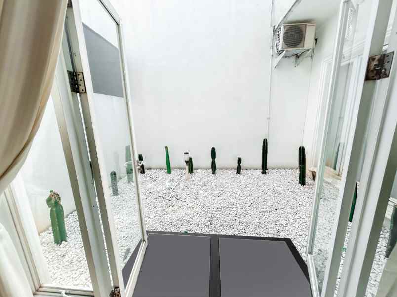 dijual rumah jagakarsa