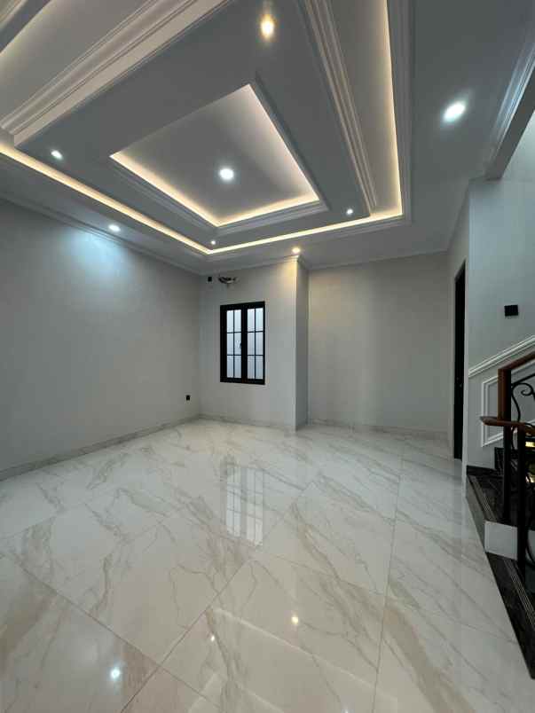 dijual rumah jagakarsa jakarta selatan