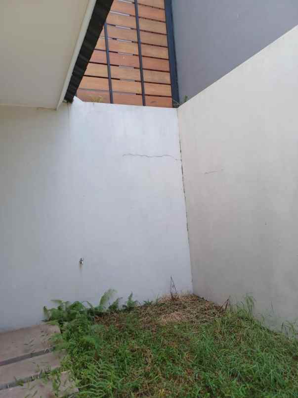 dijual rumah jakarta garden city