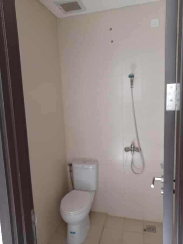 dijual rumah jakarta garden city