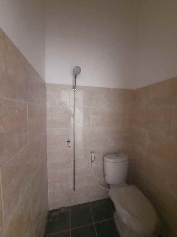 dijual rumah jalan babakan