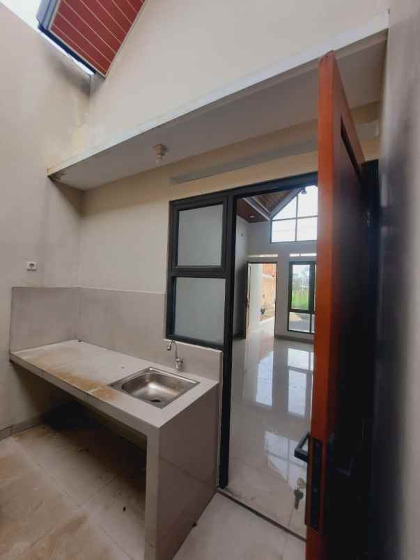 dijual rumah jalan babakan