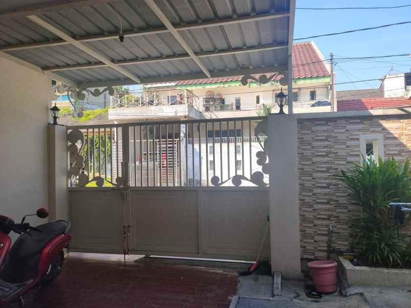 dijual rumah jalan baruk utara