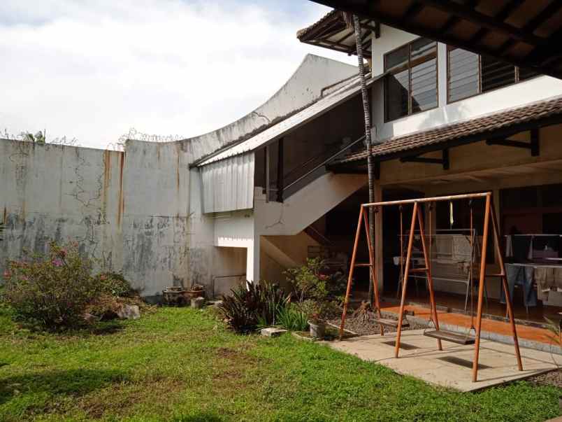 dijual rumah jalan batu indah raya