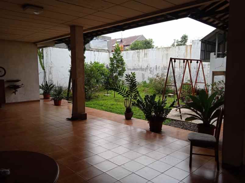 dijual rumah jalan batu indah raya
