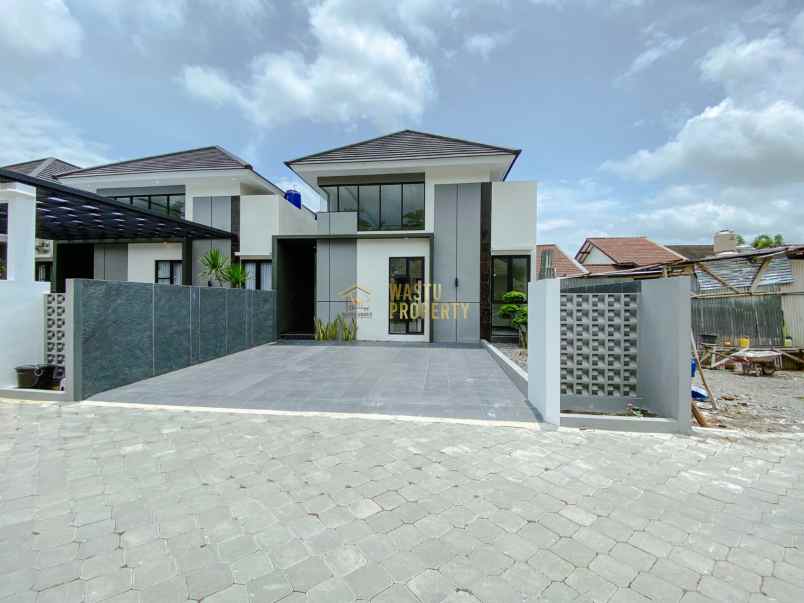 dijual rumah jalan besi jangkang sleman