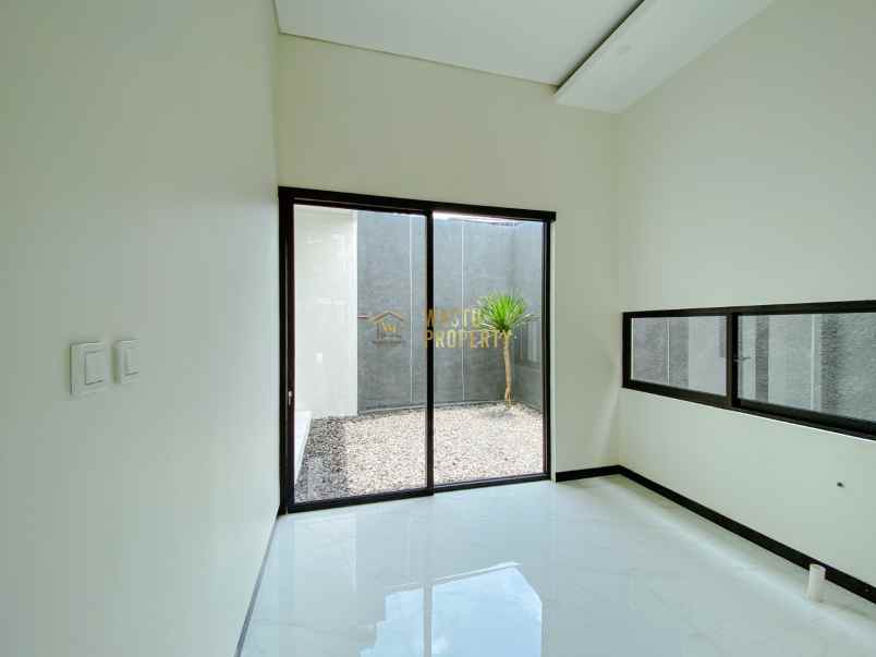 dijual rumah jalan besi jangkang sleman