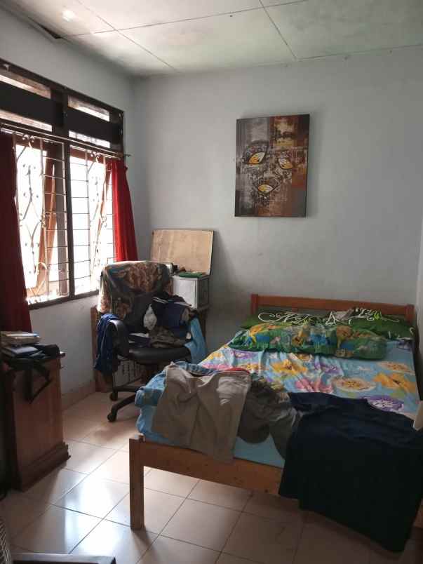 dijual rumah jalan gatot subroto barat