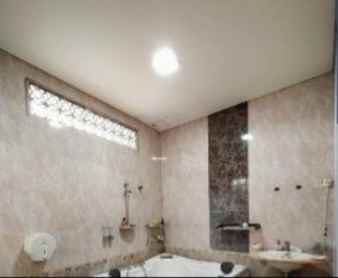 dijual rumah jalan griya babatan mukti