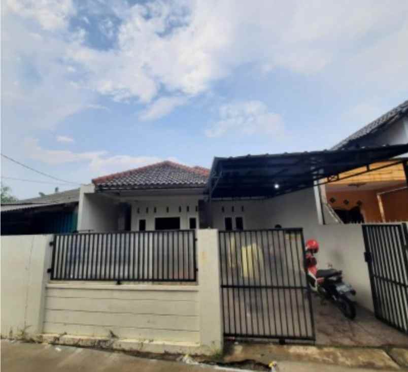 dijual rumah jalan kaing kel harapan
