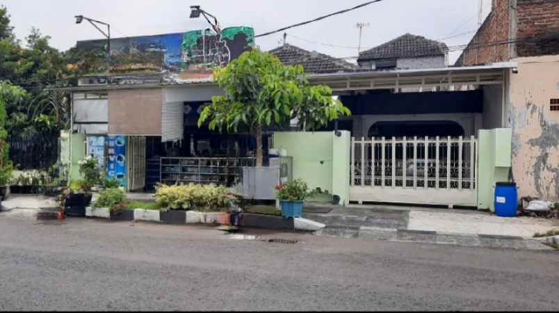 dijual rumah jalan kombes pol m duryat