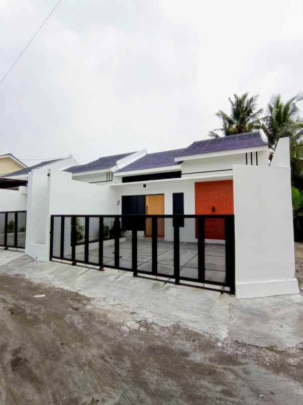 dijual rumah jalan magelang