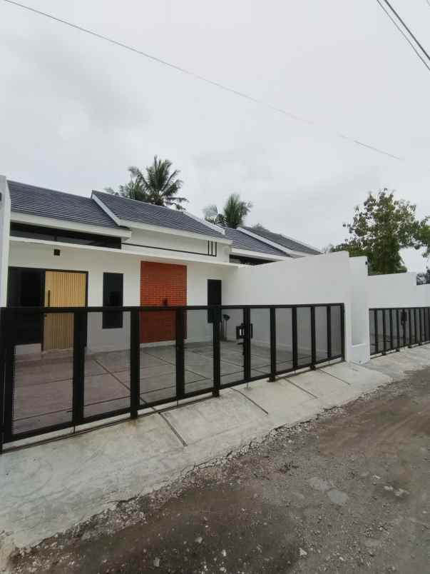 dijual rumah jalan magelang