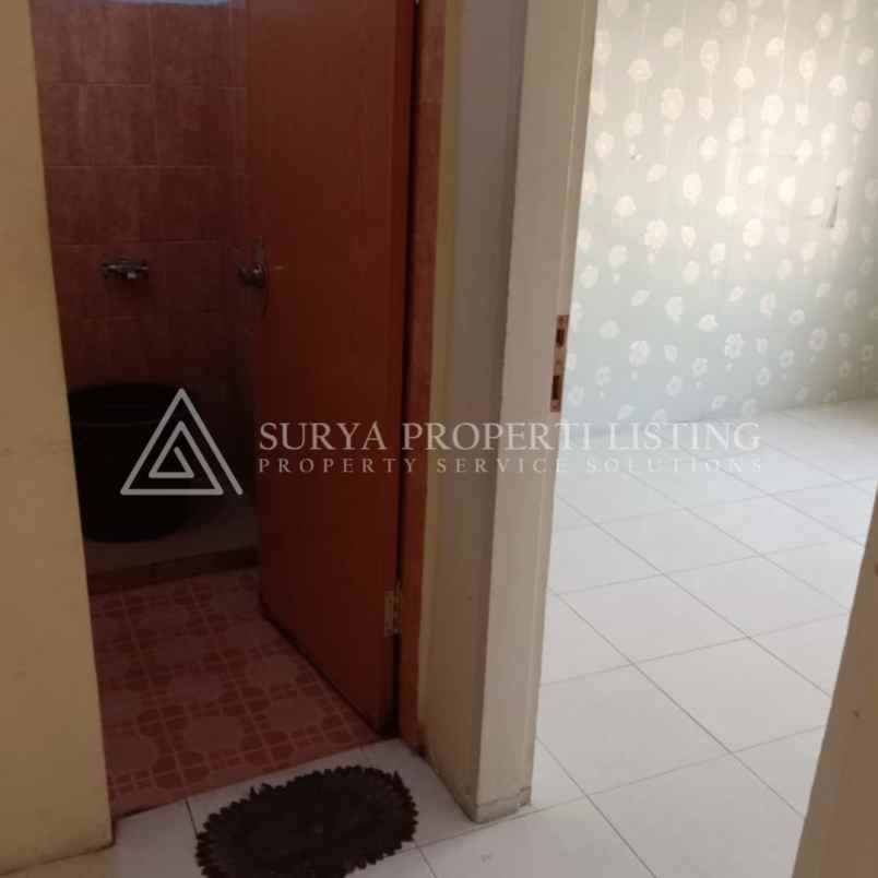dijual rumah jalan pasar ii komplek
