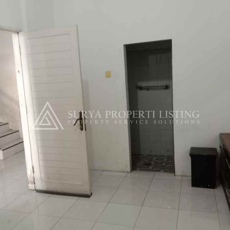 dijual rumah jalan pasar ii komplek