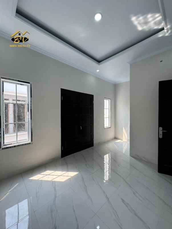 dijual rumah jalan raya jagakarsa