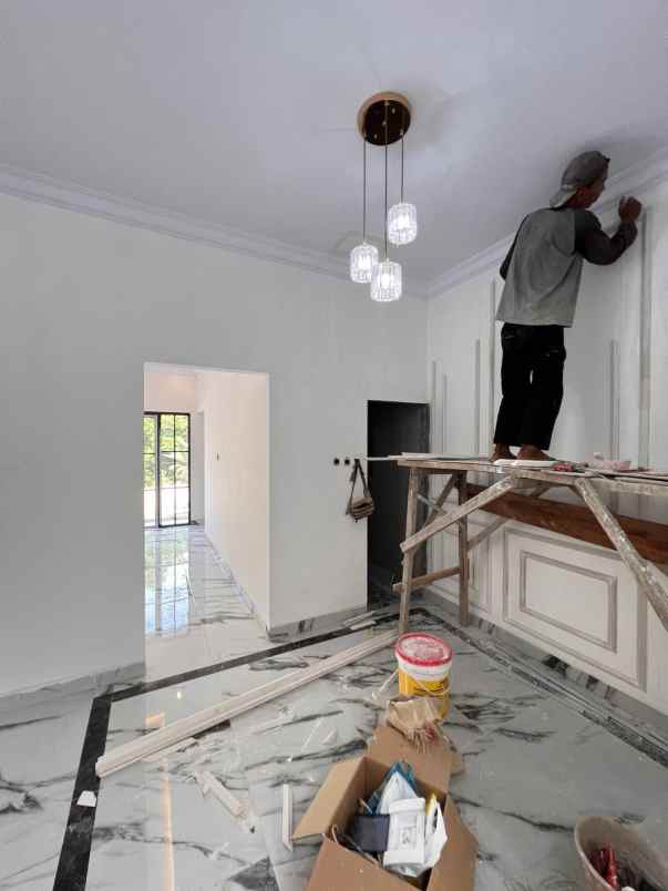 dijual rumah jalan raya jagakarsa