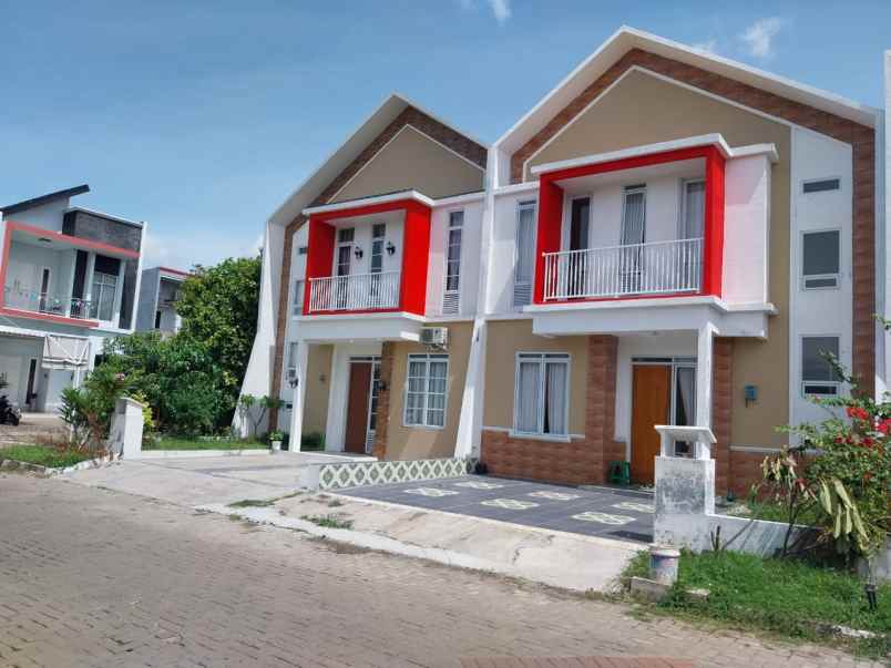 dijual rumah jalan raya sepatan mauk