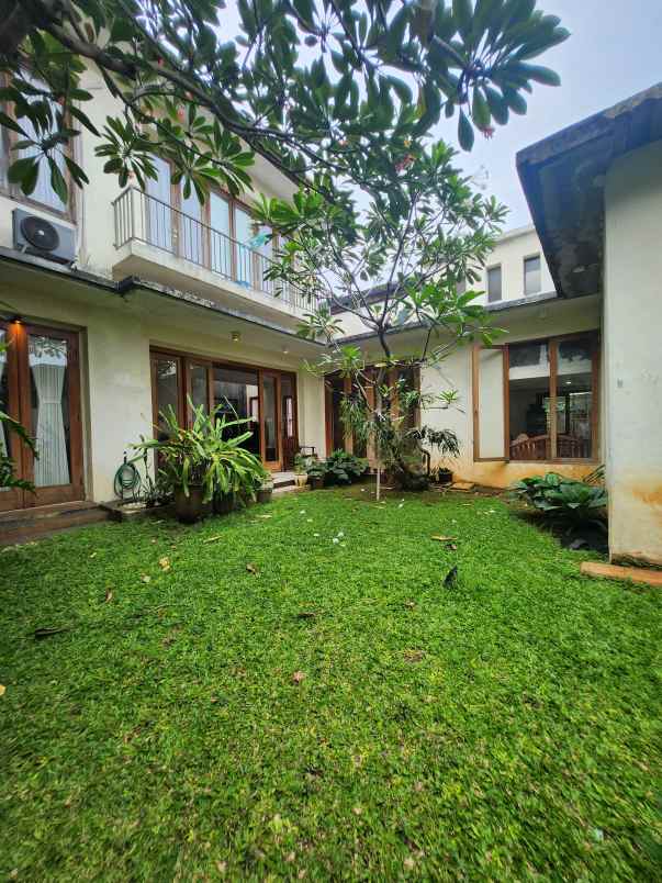 dijual rumah jalan raya tanah kusir