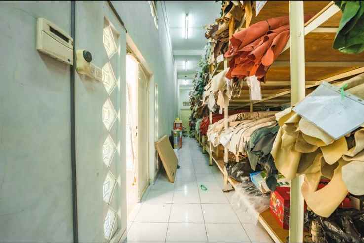 dijual rumah jalan tanah abang iv