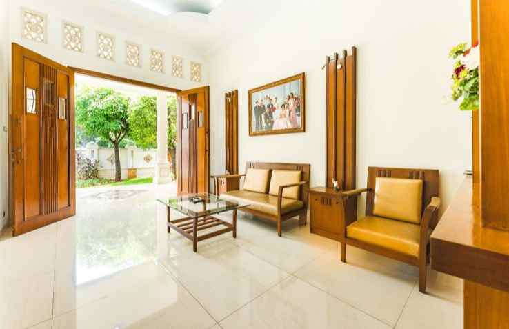 dijual rumah jalan tanah abang iv