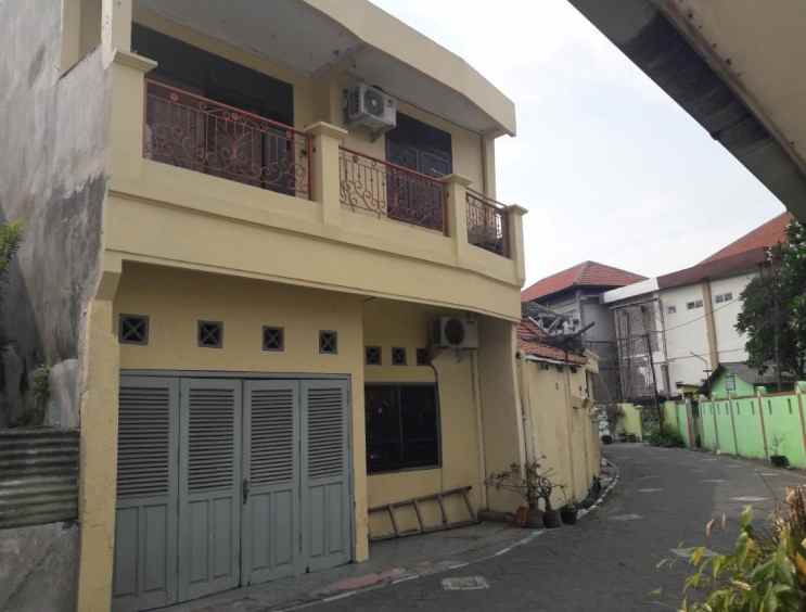 dijual rumah jambangan ketintang surabaya