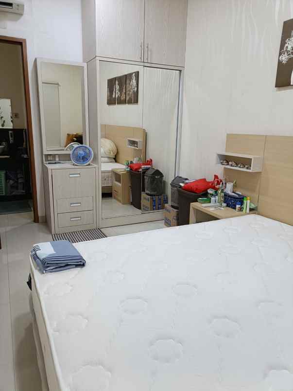 dijual rumah janur hijau kelapa gading