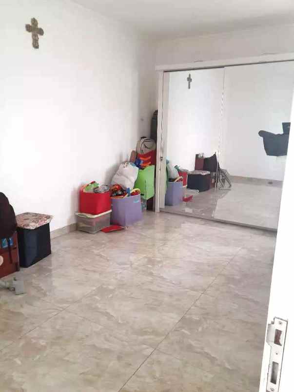 dijual rumah janur kuning residence