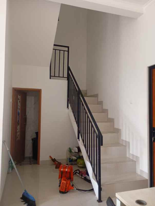 dijual rumah jatimulya cilodong depok